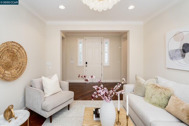 Foto del edificio - 2362 Keats Ln