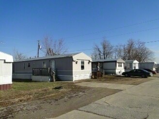 Primary Photo - 207 Maple St
