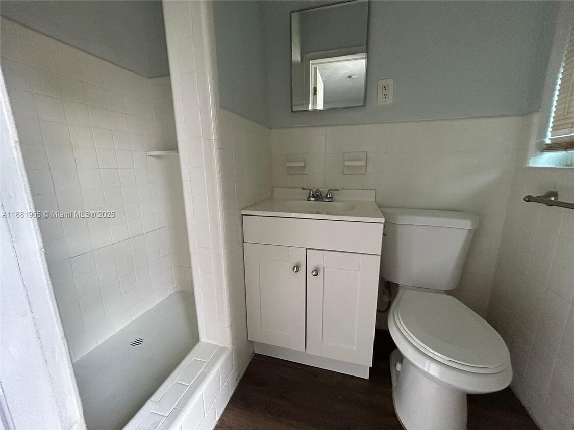 Foto del edificio - 2316 Madison St