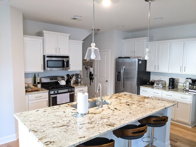 Building Photo - 2153 Oyster Reef Ln