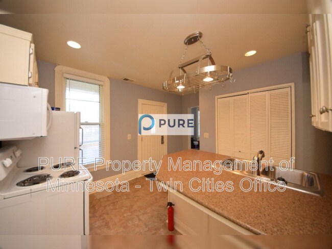 Foto del edificio - 3600 Bloomington Ave