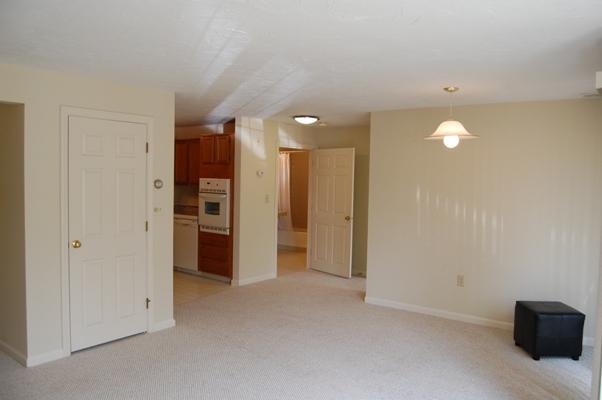 Building Photo - 3202 Halcyon Dr