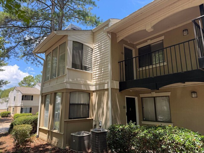 Foto del edificio - 5005 Wingate Way