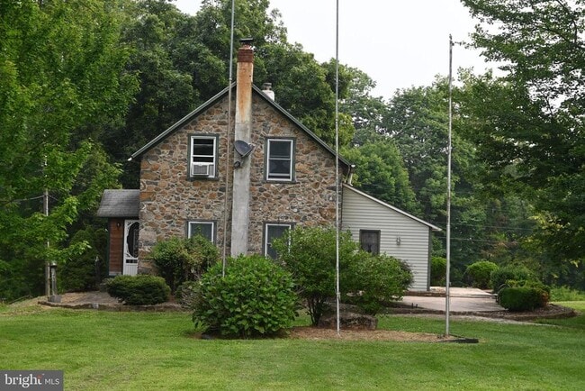 Building Photo - 2420 Urffers Rd