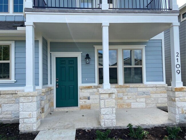 Building Photo - 2109 Pecan Island Dr