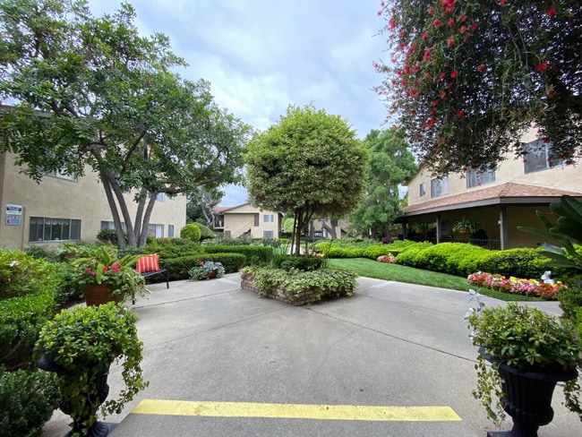 Building Photo - 301 N San Dimas Canyon Rd
