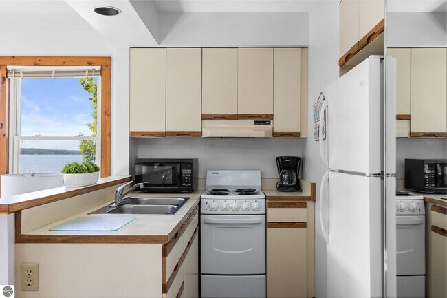 Foto del edificio - 1897 US-31