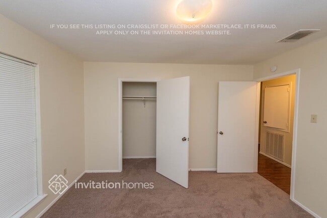Building Photo - 3322 Dawnwood Dr