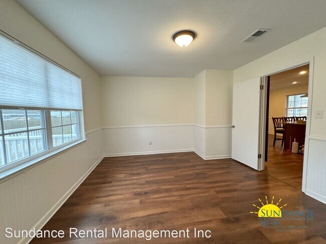 Building Photo - 3 br, 2 bath House - 114 Deville Drive