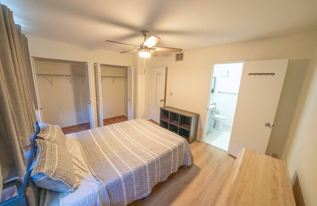 Photo - 2643 NE 15th St Townhome