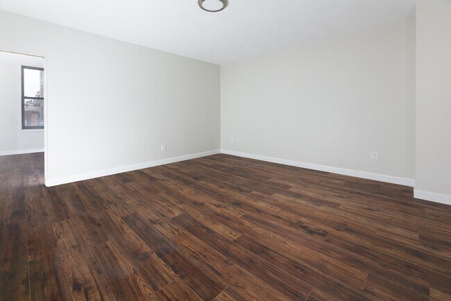 Foto del edificio - 304 Shawmut Ave