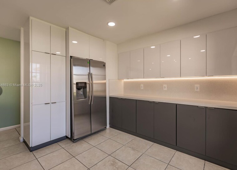 Foto principal - 2235 SE 6th Ct