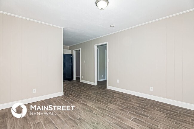 Building Photo - 1616 Anthony Dr