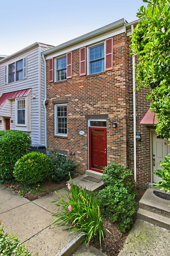 2BR / 2BA | 1,728 total sq. ft. - 2BR / 2BA | 1,728 total sq. ft. Townhome