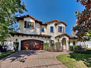 Building Photo - 1240 Poinsettia Ave