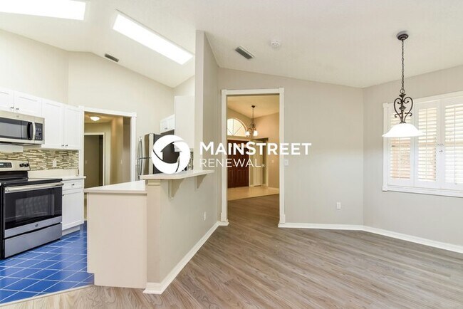 Foto del edificio - 3 Bedroom Pet-Friendly Home in Tarpon Spri...