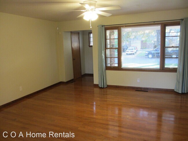 Building Photo - 2 br, 1 bath House - 939 S. Drury