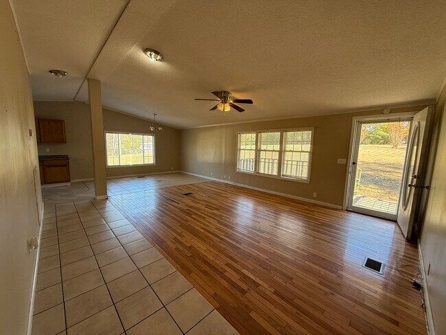 Foto del edificio - 1033 Union Hill Church Rd