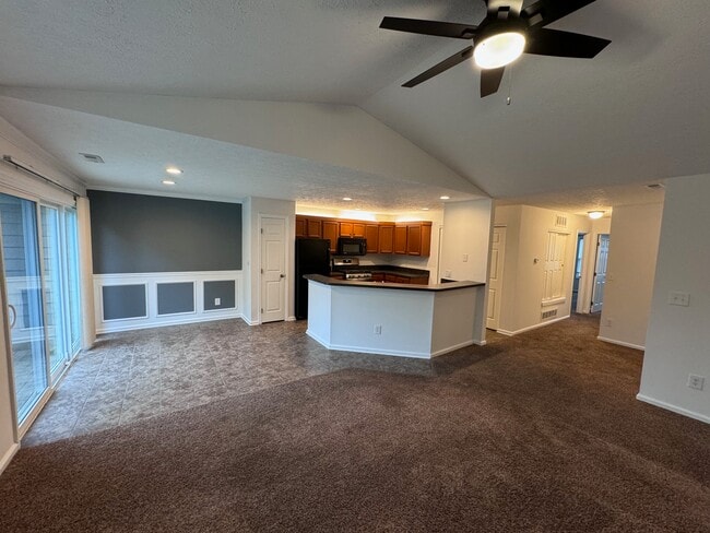 Building Photo - 3388 Fishinger Mill Dr