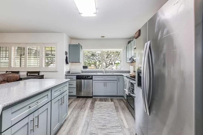 Building Photo - 91-1253-1253 Kamaaha Ave