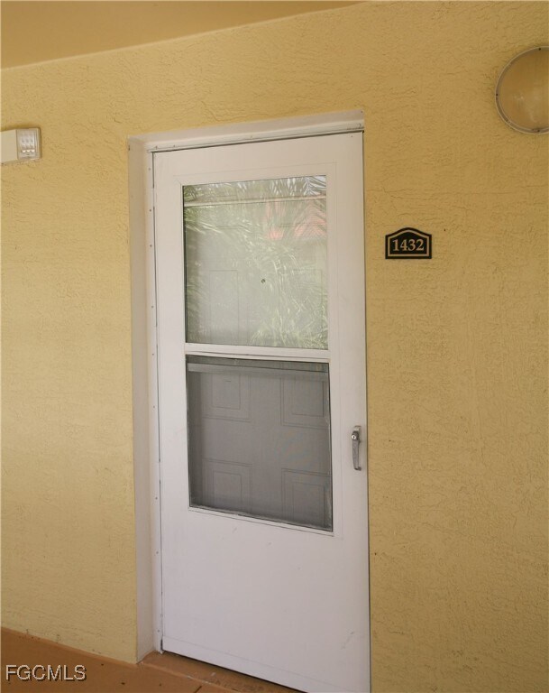 Foto del edificio - 8288 Key Royal Ln