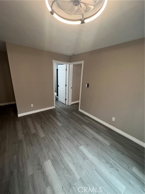 Building Photo - 1126 E Arcadia Ct