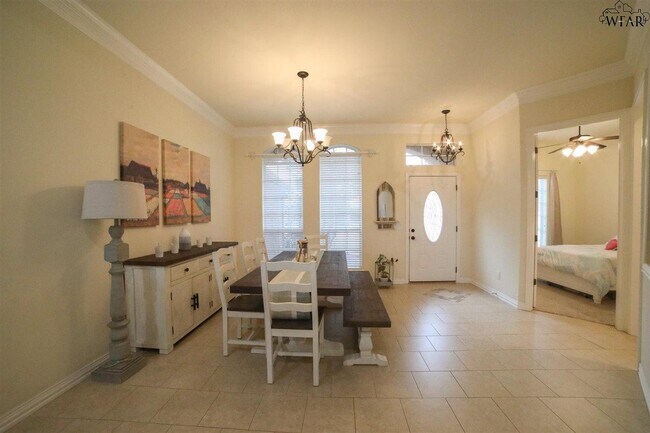 Foto del edificio - 4919 Silver Crest Dr