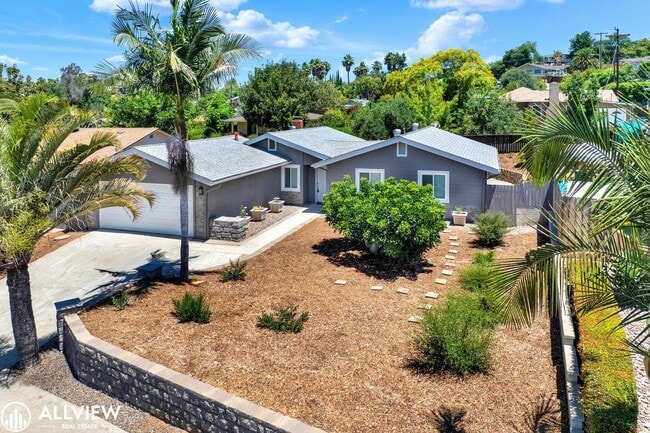 Foto del edificio - Newly Remodeled 4-Bedroom Gem with Spaciou...