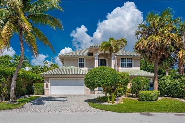 Building Photo - 2999 Banyan Rd
