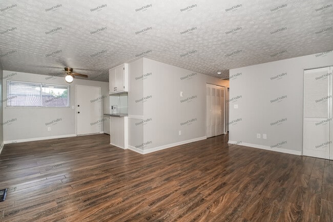 Building Photo - 4814 Neptune Ln