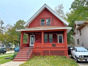 Building Photo - 103 S Randall Ave