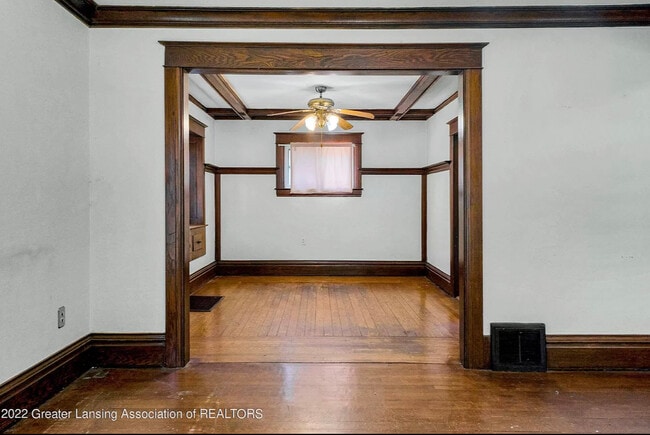 Building Photo - 211 Smith Ave