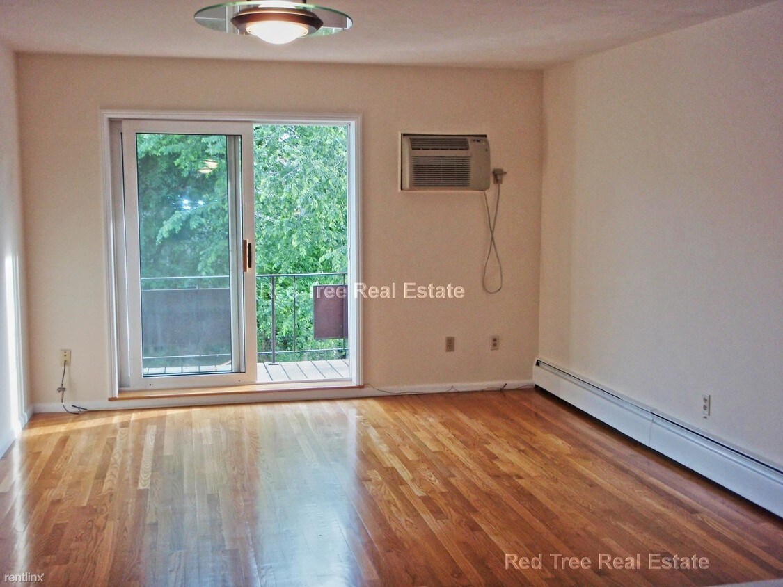 6 Hayes Rd, Roslindale, MA 02131 Condo for Rent in Roslindale, MA