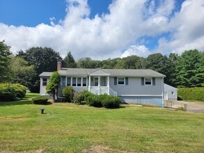 Building Photo - 72 Latham Rd