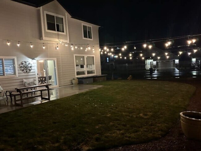 Foto del edificio - 262 N Falling Water Ave