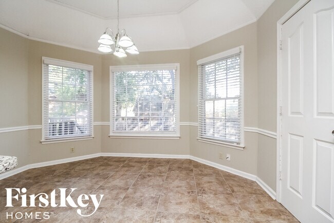 Building Photo - 7364 Ashley Oaks Dr