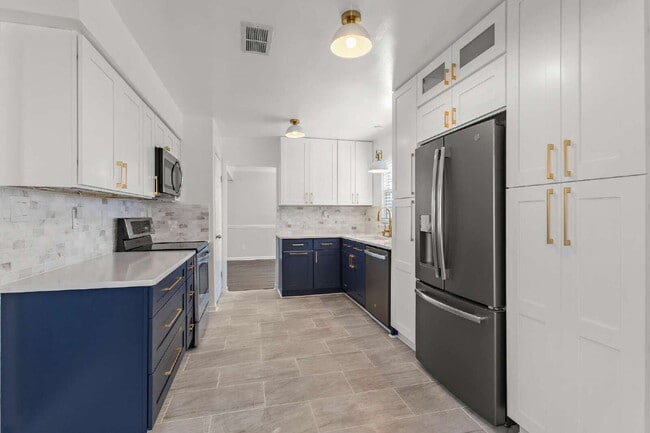 Building Photo - Beautiful home in Rock Creek