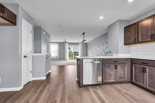 Foto del edificio - 1556 Sequoia Wy