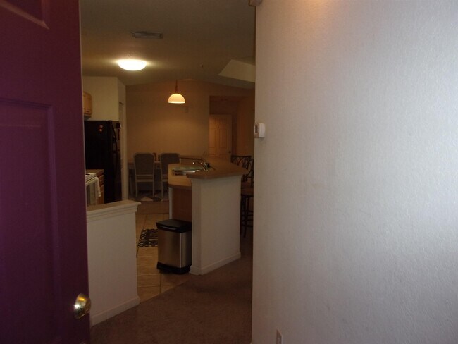 Building Photo - 203 N Villa San Marco Dr