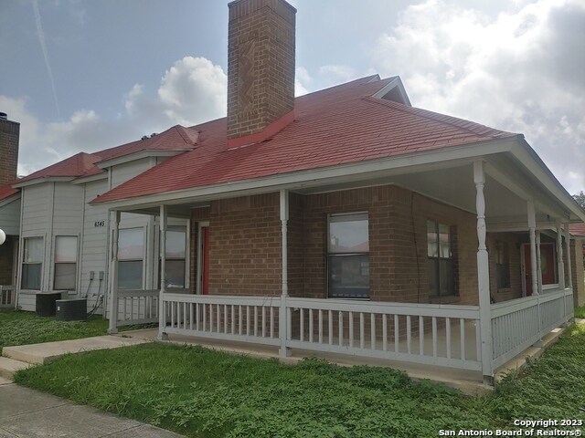 Building Photo - 6345 Queens Castle Dr