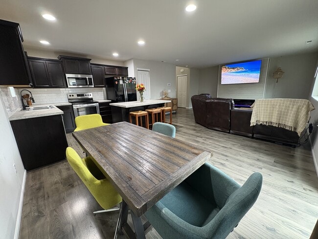 Foto del edificio - 325 Watercress St