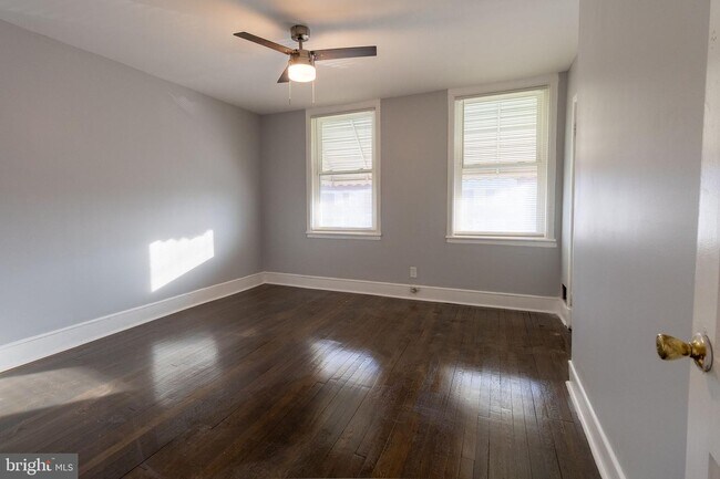 Foto del edificio - 3006 Larue Square E