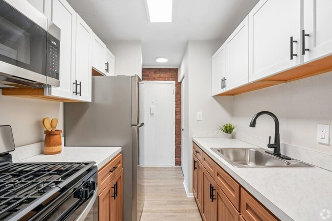 Building Photo - Shillington Commons Apartments