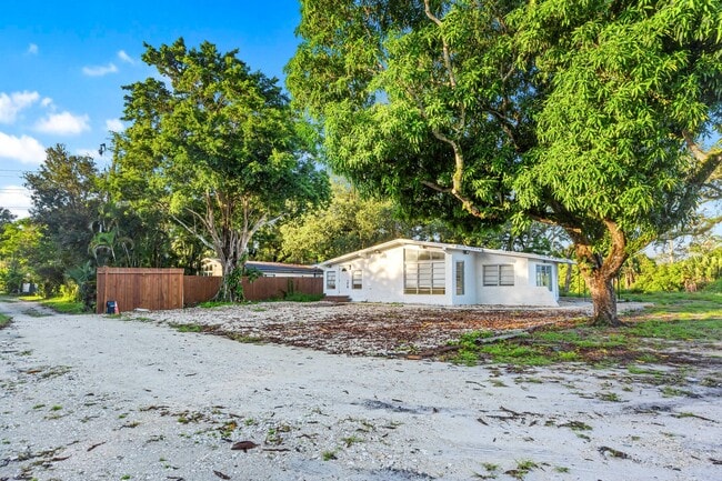 Building Photo - 3360 N 57th Dr