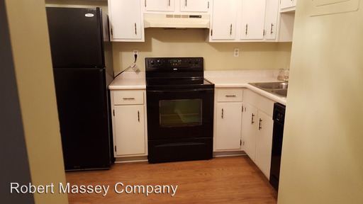 Building Photo - 625 Logsdon Ct