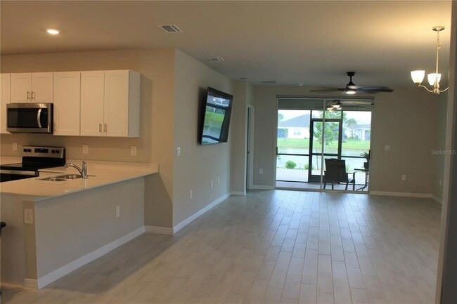 Building Photo - 16091 Bandermill Dr