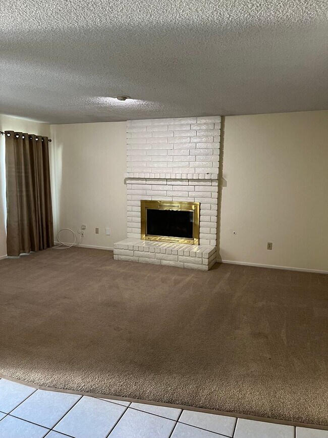 Building Photo - 409 Quailridge Rd