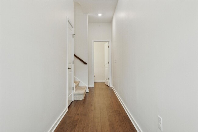 Foto del edificio - Available Immediately – 3 Bedroom / 2.5 Ba...