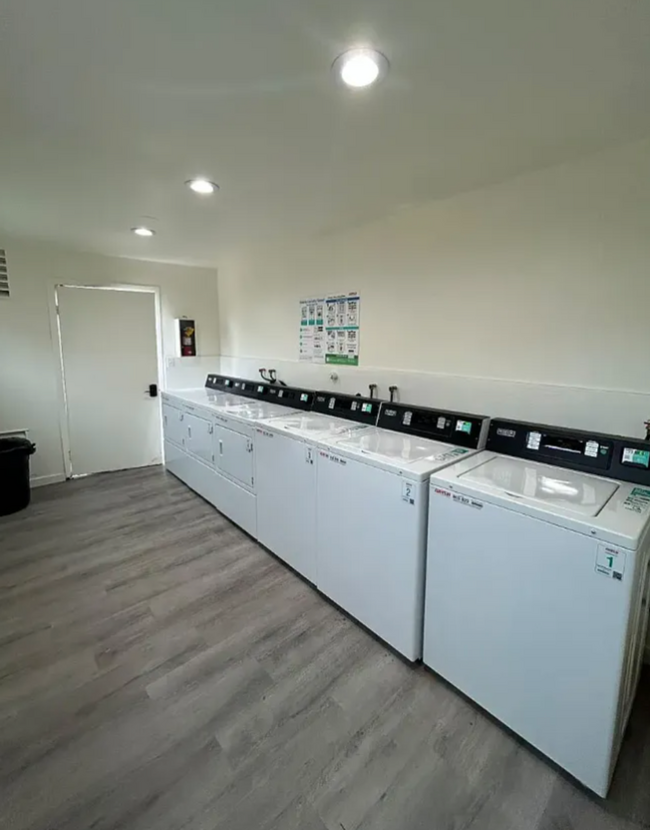 Foto del edificio - Newly Constructed 2 Bedroom / 2 Bath - Clo...