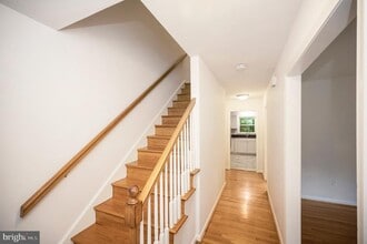 Building Photo - 455 Ridgemore St
